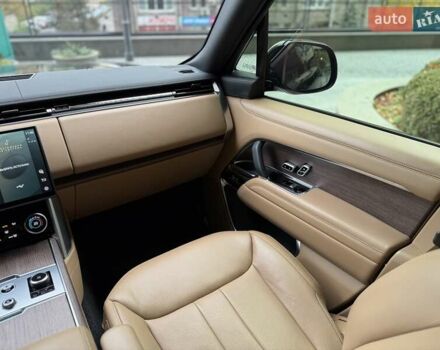 Ленд Ровер Рендж Ровер 2022 в Киеве на Automoto.ua Черный Ленд Ровер Рендж Ровер, объемом двигателя 3 л и пробегом 38 тыс. км за 149900 $, фото 8 на Automoto.ua