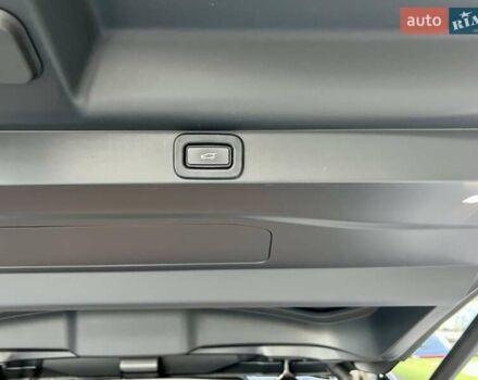 Ленд Ровер Рендж Ровер 2022 в Киеве на Automoto.ua Черный Ленд Ровер Рендж Ровер, объемом двигателя 3 л и пробегом 52 тыс. км за 153900 $, фото 48 на Automoto.ua