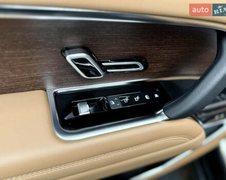 Чорний Ленд Ровер Рендж Ровер, об'ємом двигуна 3 л та пробігом 72 тис. км за 157000 $, фото 33 на Automoto.ua