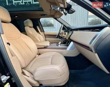 Ленд Ровер Рендж Ровер 2022 в Киеве на Automoto.ua Черный Ленд Ровер Рендж Ровер, объемом двигателя 3 л и пробегом 52 тыс. км за 153900 $, фото 67 на Automoto.ua