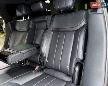 Чорний Ленд Ровер Рендж Ровер, об'ємом двигуна 4.4 л та пробігом 36 тис. км за 165000 $, фото 29 на Automoto.ua