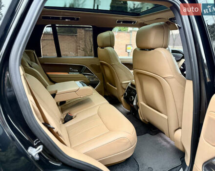 Чорний Ленд Ровер Рендж Ровер, об'ємом двигуна 3 л та пробігом 72 тис. км за 157000 $, фото 48 на Automoto.ua