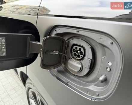 Ленд Ровер Рендж Ровер 2022 в Киеве на Automoto.ua Черный Ленд Ровер Рендж Ровер, объемом двигателя 3 л и пробегом 38 тыс. км за 149900 $, фото 28 на Automoto.ua