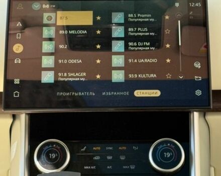 Чорний Ленд Ровер Рендж Ровер, об'ємом двигуна 3 л та пробігом 27 тис. км за 156500 $, фото 30 на Automoto.ua