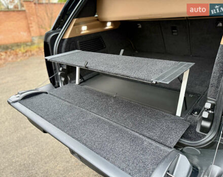 Чорний Ленд Ровер Рендж Ровер, об'ємом двигуна 3 л та пробігом 72 тис. км за 157000 $, фото 44 на Automoto.ua