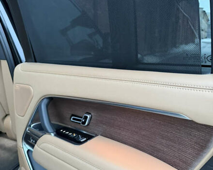 Черный Ленд Ровер Рендж Ровер, объемом двигателя 3 л и пробегом 66 тыс. км за 144000 $, фото 9 на Automoto.ua