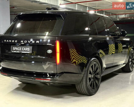 Ленд Ровер Рендж Ровер 2022 в Киеве на Automoto.ua Черный Ленд Ровер Рендж Ровер, объемом двигателя 4.4 л и пробегом 36 тыс. км за 169900 $, фото 16 на Automoto.ua
