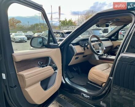 Ленд Ровер Рендж Ровер 2022 в Киеве на Automoto.ua Черный Ленд Ровер Рендж Ровер, объемом двигателя 3 л и пробегом 52 тыс. км за 153900 $, фото 13 на Automoto.ua