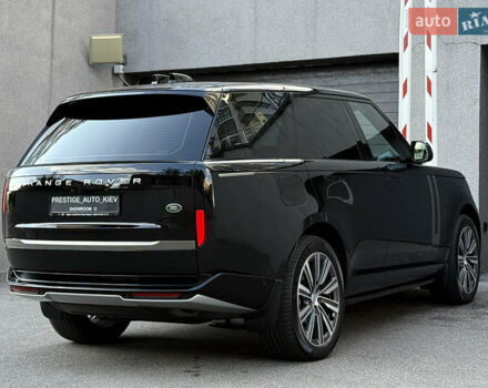 Ленд Ровер Рендж Ровер 2022 в Киеве на Automoto.ua Черный Ленд Ровер Рендж Ровер, объемом двигателя 3 л и пробегом 49 тыс. км за 150000 $, фото 22 на Automoto.ua