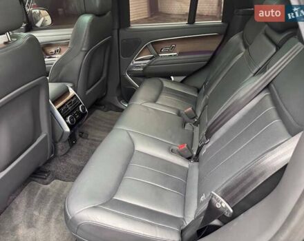 Черный Ленд Ровер Рендж Ровер, объемом двигателя 4.39 л и пробегом 32 тыс. км за 165000 $, фото 7 на Automoto.ua