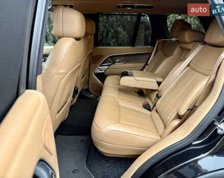 Чорний Ленд Ровер Рендж Ровер, об'ємом двигуна 3 л та пробігом 72 тис. км за 157000 $, фото 35 на Automoto.ua