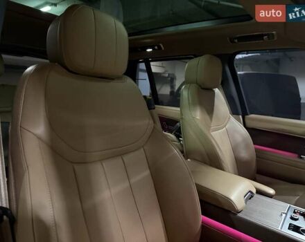 Черный Ленд Ровер Рендж Ровер, объемом двигателя 3 л и пробегом 45 тыс. км за 156500 $, фото 66 на Automoto.ua