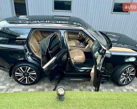 Ленд Ровер Рендж Ровер 2022 в Киеве на Automoto.ua Черный Ленд Ровер Рендж Ровер, объемом двигателя 3 л и пробегом 52 тыс. км за 153900 $, фото 106 на Automoto.ua