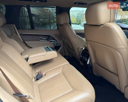 Ленд Ровер Рендж Ровер 2022 в Киеве на Automoto.ua Черный Ленд Ровер Рендж Ровер, объемом двигателя 3 л и пробегом 38 тыс. км за 149900 $, фото 14 на Automoto.ua