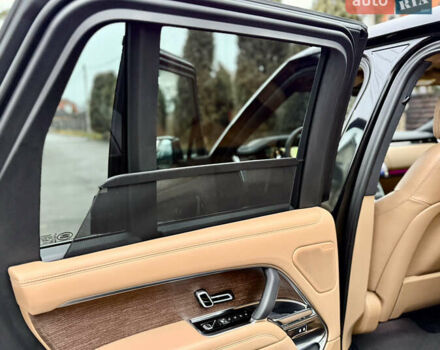 Чорний Ленд Ровер Рендж Ровер, об'ємом двигуна 3 л та пробігом 72 тис. км за 157000 $, фото 41 на Automoto.ua