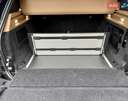 Чорний Ленд Ровер Рендж Ровер, об'ємом двигуна 3 л та пробігом 72 тис. км за 157000 $, фото 43 на Automoto.ua