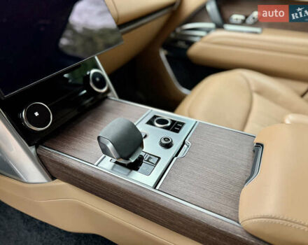 Чорний Ленд Ровер Рендж Ровер, об'ємом двигуна 3 л та пробігом 72 тис. км за 157000 $, фото 29 на Automoto.ua