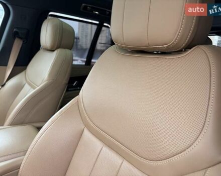 Чорний Ленд Ровер Рендж Ровер, об'ємом двигуна 3 л та пробігом 40 тис. км за 177111 $, фото 53 на Automoto.ua