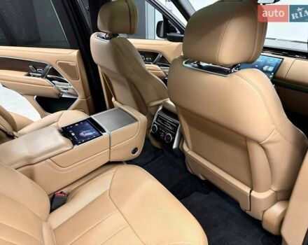 Ленд Ровер Рендж Ровер 2023 в Киеве на Automoto.ua Черный Ленд Ровер Рендж Ровер, объемом двигателя 3 л и пробегом 29 тыс. км за 187800 $, фото 53 на Automoto.ua