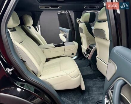 Чорний Ленд Ровер Рендж Ровер, об'ємом двигуна 4.4 л та пробігом 34 тис. км за 268000 $, фото 49 на Automoto.ua