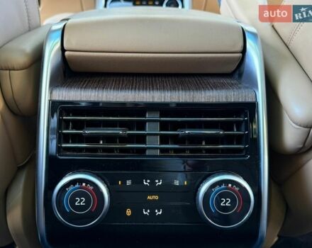 Чорний Ленд Ровер Рендж Ровер, об'ємом двигуна 3 л та пробігом 31 тис. км за 159000 $, фото 57 на Automoto.ua