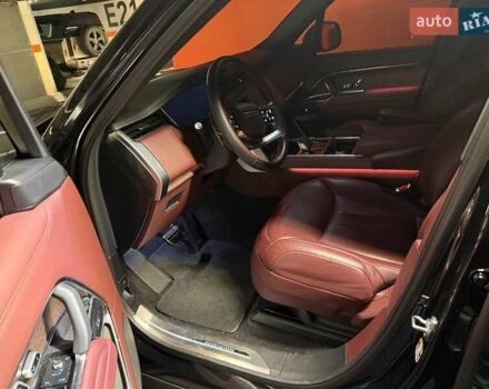 Черный Ленд Ровер Рендж Ровер, объемом двигателя 4.39 л и пробегом 28 тыс. км за 183225 $, фото 1 на Automoto.ua