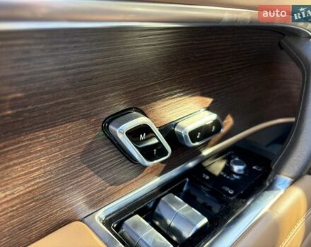 Чорний Ленд Ровер Рендж Ровер, об'ємом двигуна 4.39 л та пробігом 23 тис. км за 185500 $, фото 8 на Automoto.ua