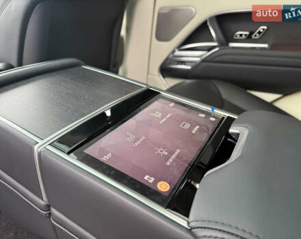 Чорний Ленд Ровер Рендж Ровер, об'ємом двигуна 4.39 л та пробігом 26 тис. км за 208000 $, фото 26 на Automoto.ua