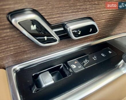 Черный Ленд Ровер Рендж Ровер, объемом двигателя 4.39 л и пробегом 70 тыс. км за 163000 $, фото 11 на Automoto.ua