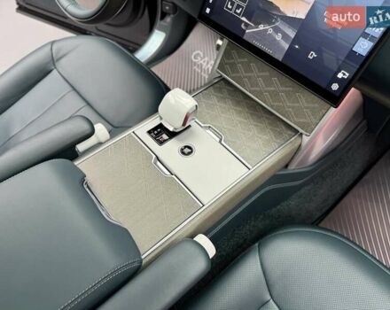 Ленд Ровер Рендж Ровер 2023 в Киеве на Automoto.ua Черный Ленд Ровер Рендж Ровер, объемом двигателя 4.4 л и пробегом 33 тыс. км за 278800 $, фото 61 на Automoto.ua