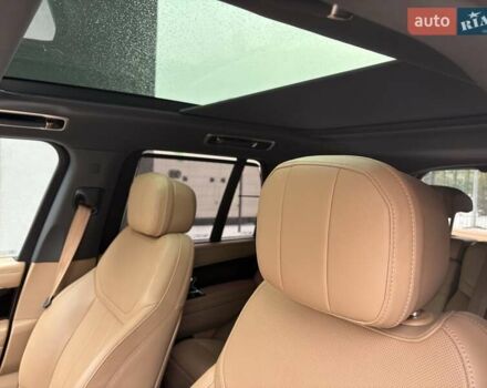 Чорний Ленд Ровер Рендж Ровер, об'ємом двигуна 3 л та пробігом 40 тис. км за 177500 $, фото 5 на Automoto.ua