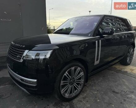 Ленд Ровер Рендж Ровер 2023 в Киеве на Automoto.ua Черный Ленд Ровер Рендж Ровер, объемом двигателя 4.39 л и пробегом 19 тыс. км за 221000 $, фото 42 на Automoto.ua