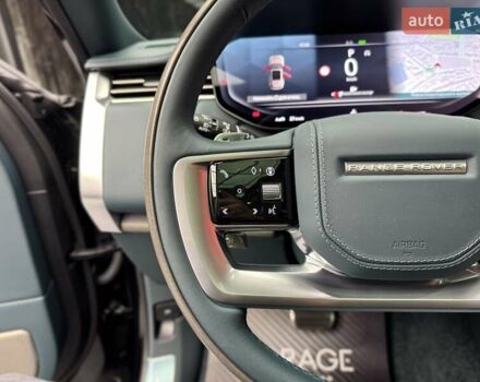 Ленд Ровер Рендж Ровер 2023 в Киеве на Automoto.ua Черный Ленд Ровер Рендж Ровер, объемом двигателя 4.4 л и пробегом 33 тыс. км за 278800 $, фото 30 на Automoto.ua