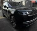 Ленд Ровер Рендж Ровер 2023 в Киеве на Automoto.ua Черный Ленд Ровер Рендж Ровер, объемом двигателя 4.39 л и пробегом 19 тыс. км за 221000 $, фото 36 на Automoto.ua