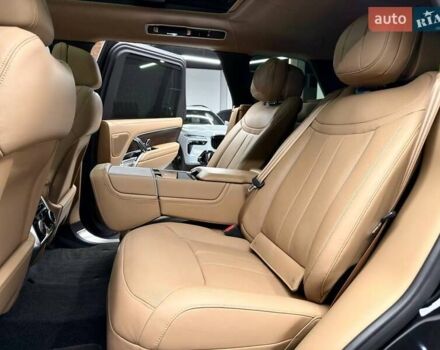 Ленд Ровер Рендж Ровер 2023 в Киеве на Automoto.ua Черный Ленд Ровер Рендж Ровер, объемом двигателя 3 л и пробегом 29 тыс. км за 187800 $, фото 47 на Automoto.ua