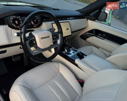 Чорний Ленд Ровер Рендж Ровер, об'ємом двигуна 4.4 л та пробігом 25 тис. км за 160000 $, фото 4 на Automoto.ua