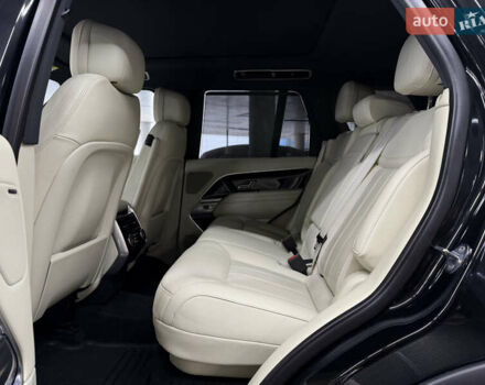 Черный Ленд Ровер Рендж Ровер, объемом двигателя 3 л и пробегом 64 тыс. км за 165000 $, фото 25 на Automoto.ua