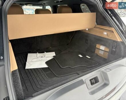 Чорний Ленд Ровер Рендж Ровер, об'ємом двигуна 3 л та пробігом 40 тис. км за 177111 $, фото 3 на Automoto.ua