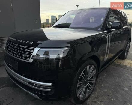 Ленд Ровер Рендж Ровер 2023 в Киеве на Automoto.ua Черный Ленд Ровер Рендж Ровер, объемом двигателя 4.39 л и пробегом 19 тыс. км за 221000 $, фото 41 на Automoto.ua