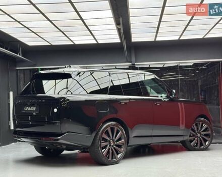 Ленд Ровер Рендж Ровер 2023 в Киеве на Automoto.ua Черный Ленд Ровер Рендж Ровер, объемом двигателя 4.4 л и пробегом 33 тыс. км за 278800 $, фото 17 на Automoto.ua
