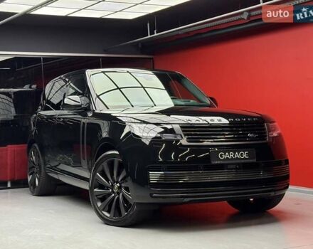 Ленд Ровер Рендж Ровер 2023 в Киеве на Automoto.ua Черный Ленд Ровер Рендж Ровер, объемом двигателя 4.4 л и пробегом 33 тыс. км за 278800 $, фото 10 на Automoto.ua