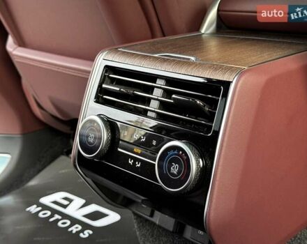 Чорний Ленд Ровер Рендж Ровер, об'ємом двигуна 4.39 л та пробігом 57 тис. км за 176000 $, фото 44 на Automoto.ua