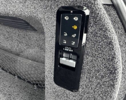 Чорний Ленд Ровер Рендж Ровер, об'ємом двигуна 3 л та пробігом 22 тис. км за 189900 $, фото 4 на Automoto.ua