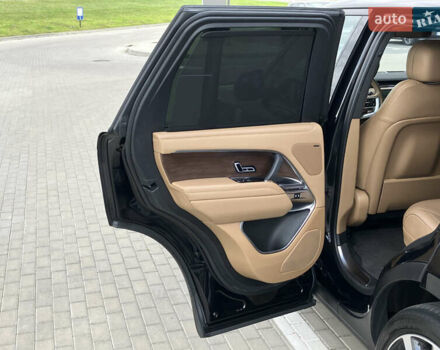 Чорний Ленд Ровер Рендж Ровер, об'ємом двигуна 3 л та пробігом 82 тис. км за 154000 $, фото 20 на Automoto.ua