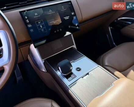 Чорний Ленд Ровер Рендж Ровер, об'ємом двигуна 4.39 л та пробігом 69 тис. км за 170000 $, фото 20 на Automoto.ua