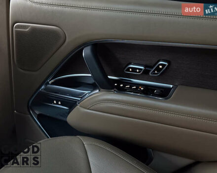 Чорний Ленд Ровер Рендж Ровер, об'ємом двигуна 3 л та пробігом 96 тис. км за 165000 $, фото 44 на Automoto.ua