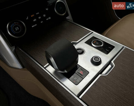 Чорний Ленд Ровер Рендж Ровер, об'ємом двигуна 3 л та пробігом 82 тис. км за 154000 $, фото 15 на Automoto.ua