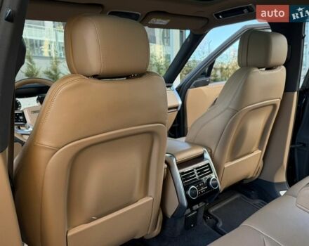 Чорний Ленд Ровер Рендж Ровер, об'ємом двигуна 3 л та пробігом 31 тис. км за 159000 $, фото 44 на Automoto.ua