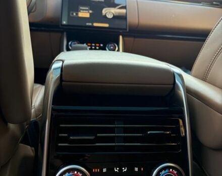 Чорний Ленд Ровер Рендж Ровер, об'ємом двигуна 3 л та пробігом 40 тис. км за 173000 $, фото 5 на Automoto.ua