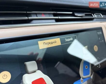 Чорний Ленд Ровер Рендж Ровер, об'ємом двигуна 3 л та пробігом 40 тис. км за 177500 $, фото 30 на Automoto.ua